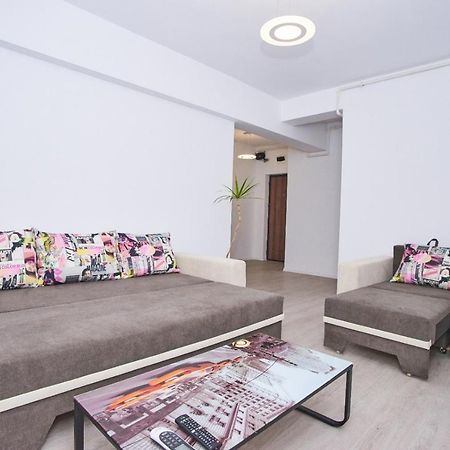 Apartmán Maia Năvodari Exteriér fotografie